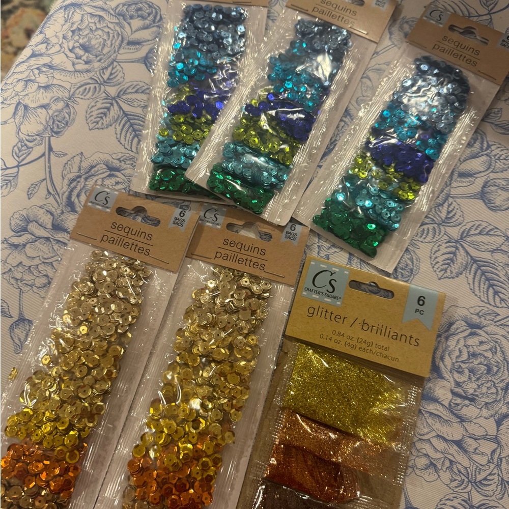 CRAFT SUPPLIES Brand new sequins and glitter - Picture 2 of 7